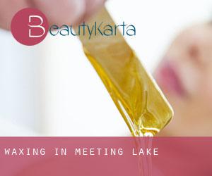 Waxing in Meeting Lake