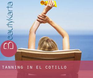 Tanning in El Cotillo